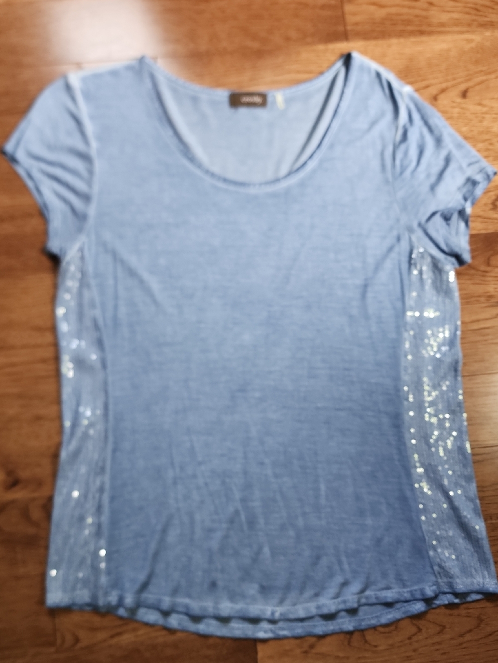 Crosby. Light Blue Short Sleeve Scoop Neck Top with Sequin Side Panels. Size M